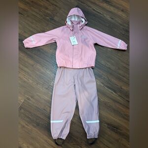 *Brand New* Size 4 Helly Hansen Bergen 2.0 Rain Jacket and Pants Set